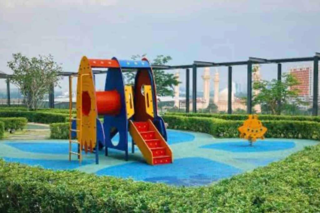 Radia Bukit Jelutong, By Emerald Apartment Shah Alam