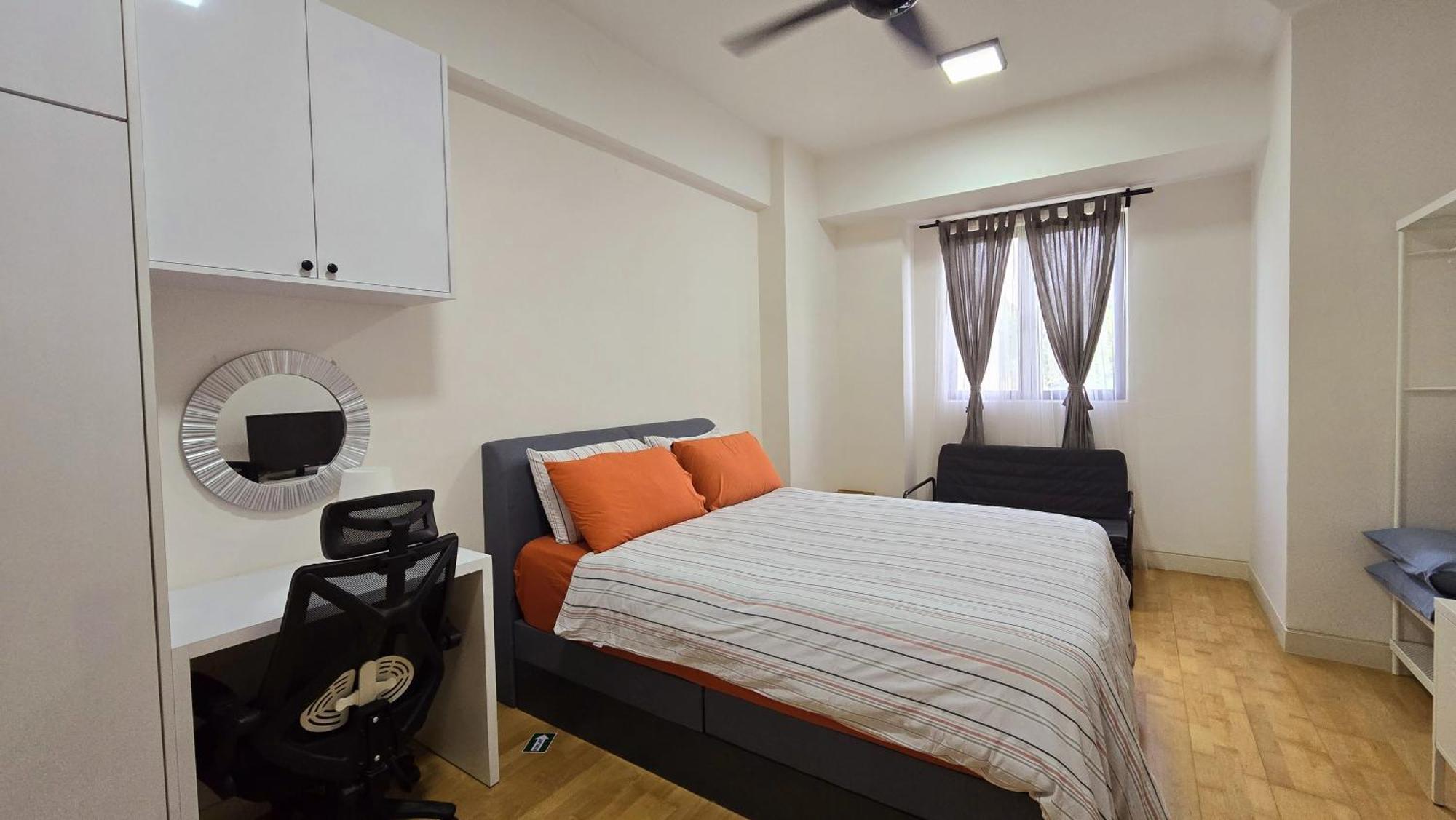 Apartment Radia Bukit Jelutong, By Emerald *